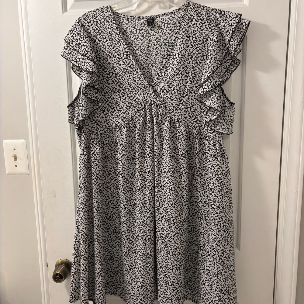Black and White Floral Dress with Ruffle Sleeves